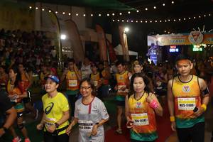 BIB: 0819, 17480, 17247, 47884
                            <button type="button" onclick="openModal(9884857)" class="btn btn-primary btn-sm float-right btn-popup" data-toggle="modal" data-target=".modal-high-quality">
                        <i class="fas fa-shopping-cart"></i> Add to Cart
                    </button>
                                            <button type="button" onclick="isThisMe(9884857, true)" class="btn btn-success btn-sm float-right btn-popup btn-isme hidden" data-toggle="tooltip" data-placement="bottom" title="นี่คือรูปของคุณใช่ไหม คลิกที่นี่เพื่อเอาเข้าอัลบั้ม">
                        <i class="fas fa-plus"></i> Add to album
                    </button>
                    <button type="button" onclick="isThisMe(9884857, false)" class="btn btn-warning btn-sm float-right btn-popup btn-isnotme hidden">
                        <i class="fas fa-ban"></i> Remove from album
                    </button>